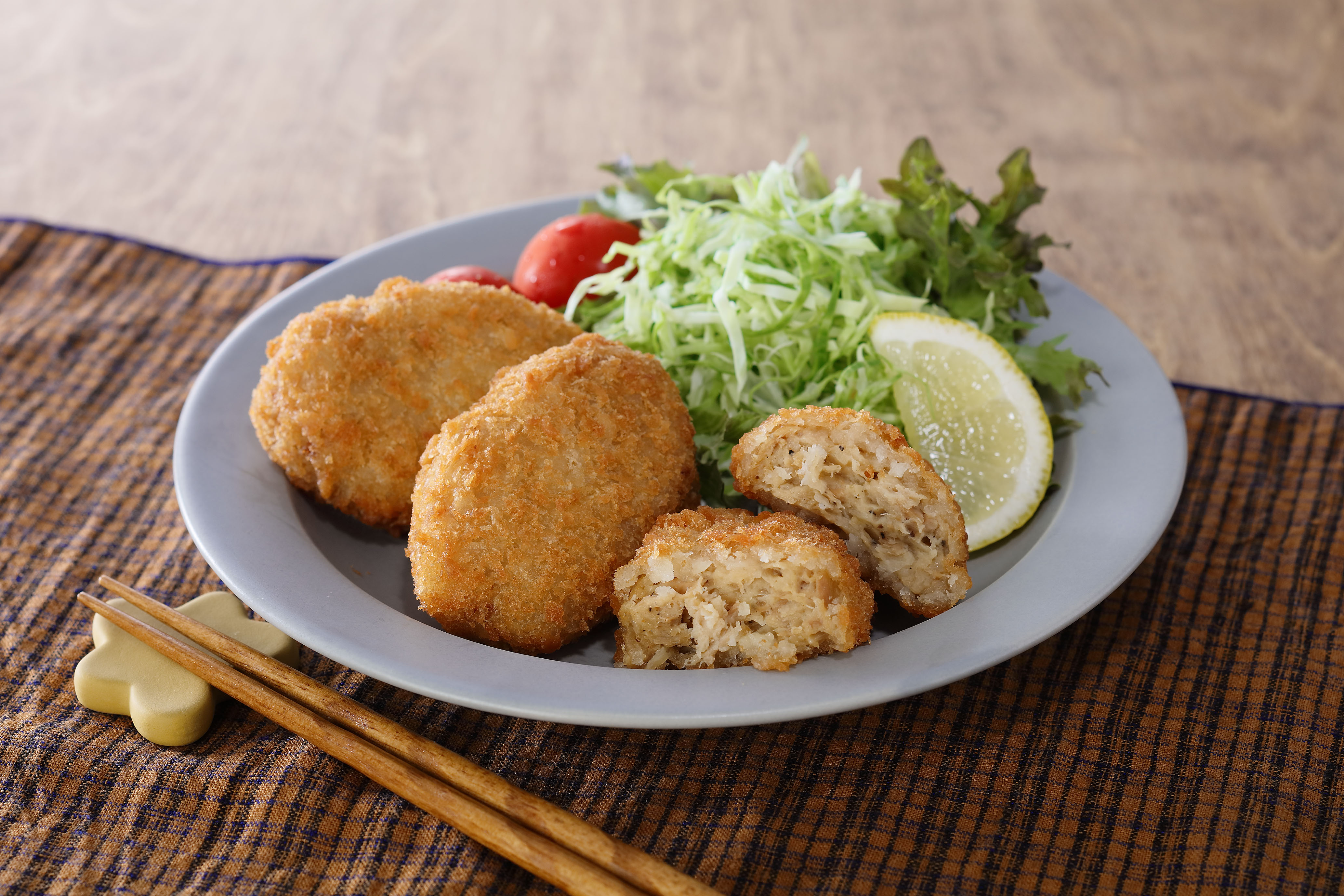 【冷凍】まぐろメンチ（レンジ対応）４個入